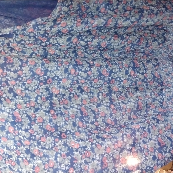 Mudd blue floral top size XL used in great condition - Picture 12 of 14